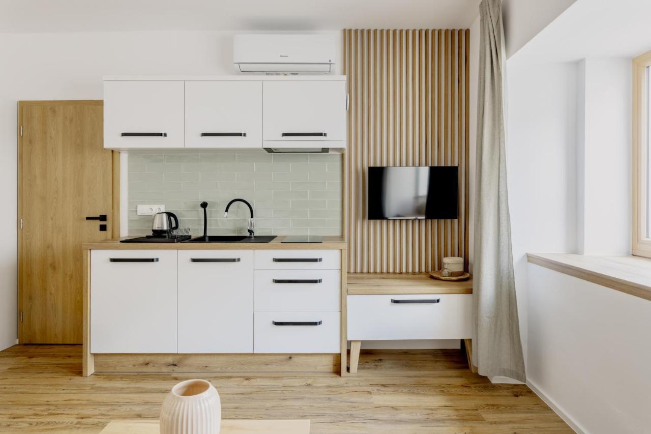 Balance Apartments 兹诺伊莫 外观 照片